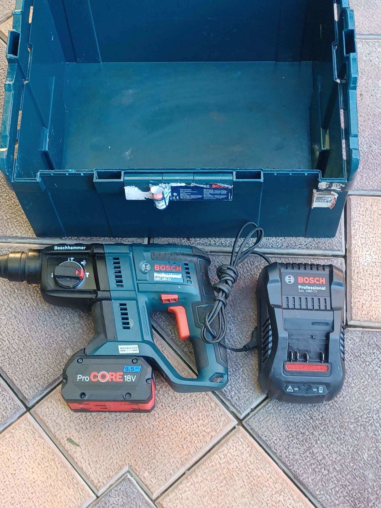 Rotopercutor Bosch GBH  18v-21  Profesional  , acumulator  5,5 v