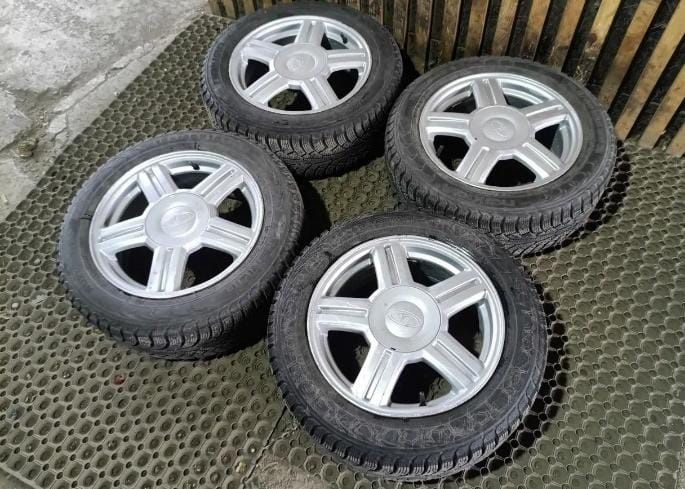 Торусы R15 с зимней резиной