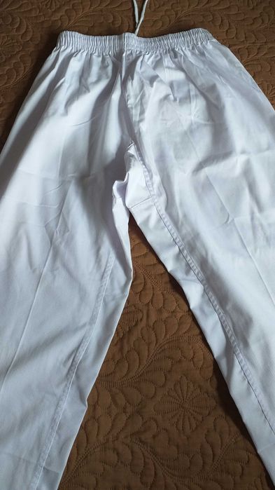 Спортен комплект за таекуондо