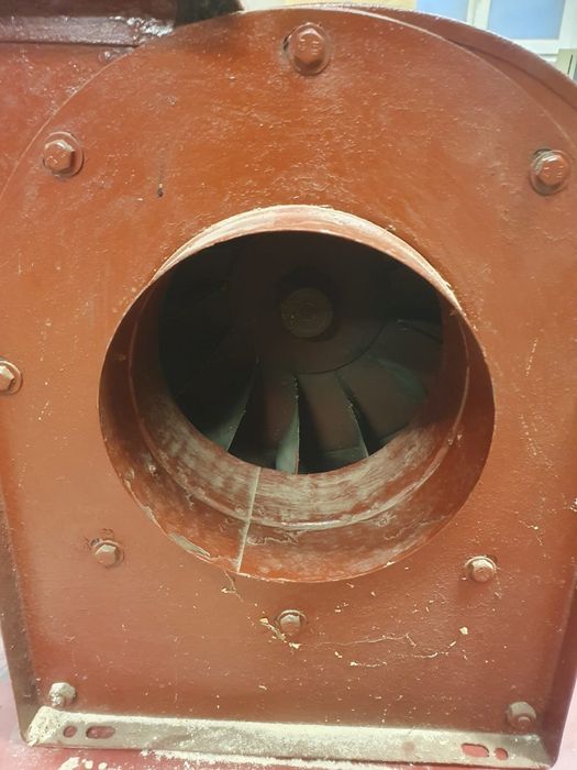 Ventilator centrifugal