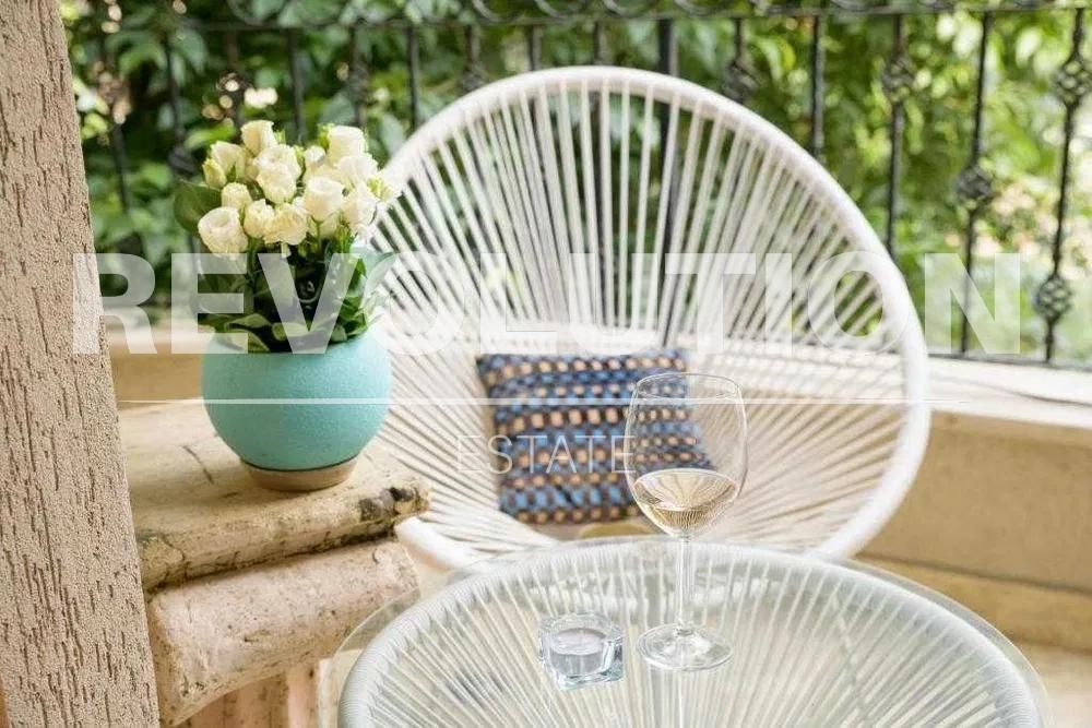 Дава се под наем Тристаен апартамент в Варна, Гръцка махала - 93 кв.м за 1050 € - Снимка #11