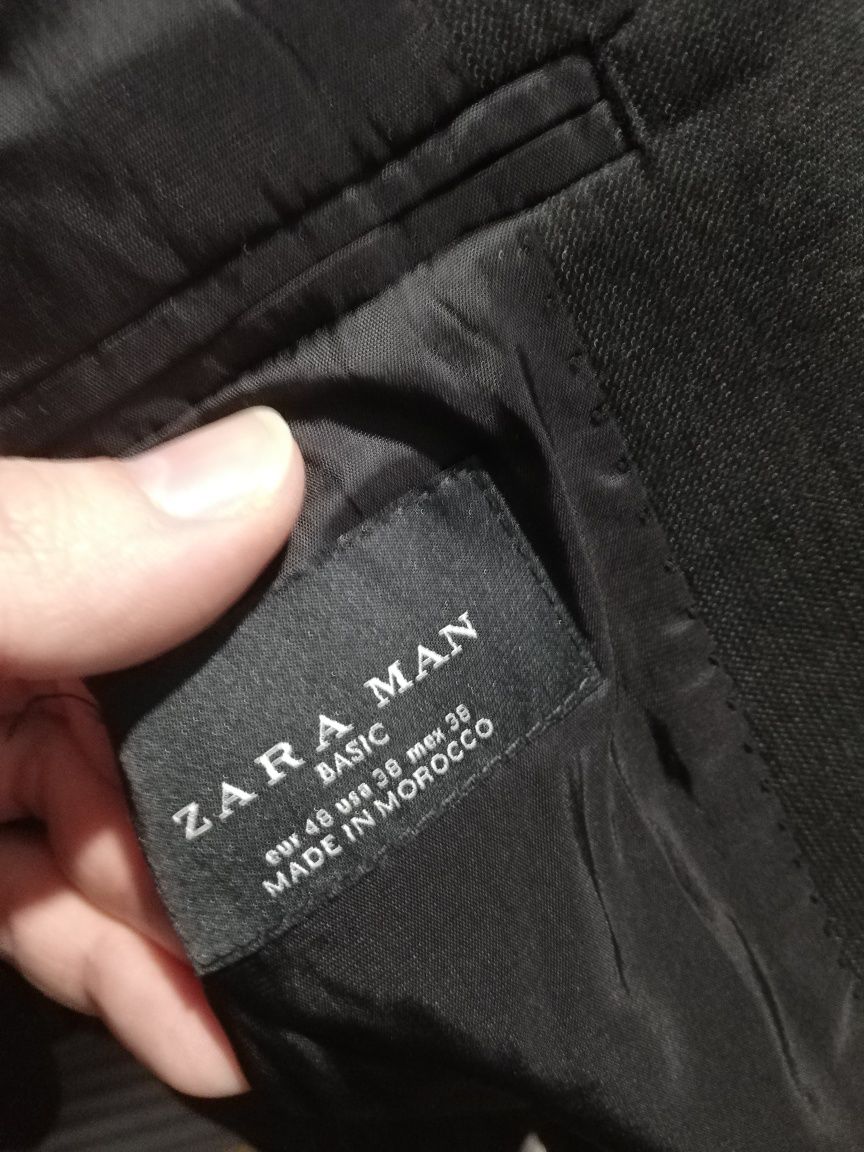 Vând costum barbati Zara Man