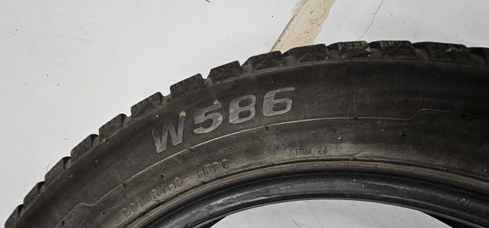 Vând 4 anvelope model Ovation W586 M+S, dims: 215 55 R17