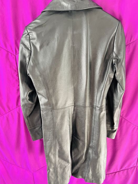 Trench piele naturala 100%, foarte moale in perfecta stare