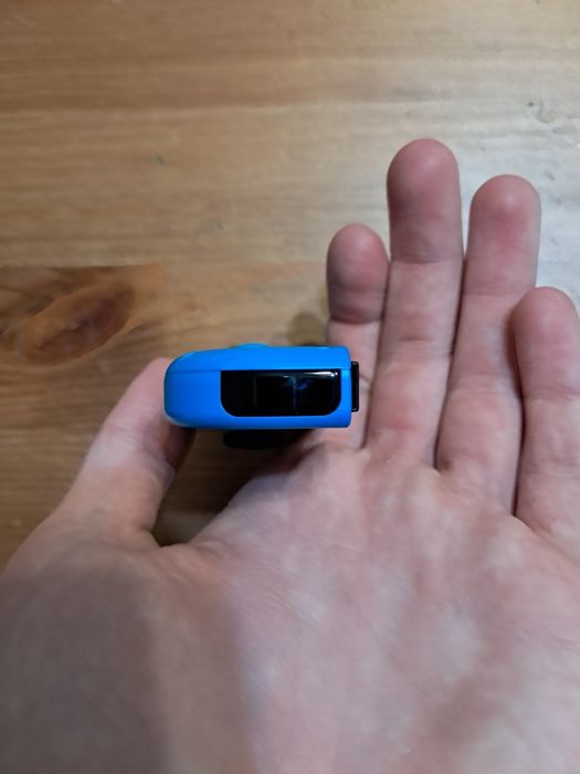 Nintendo Joy Con червен и син