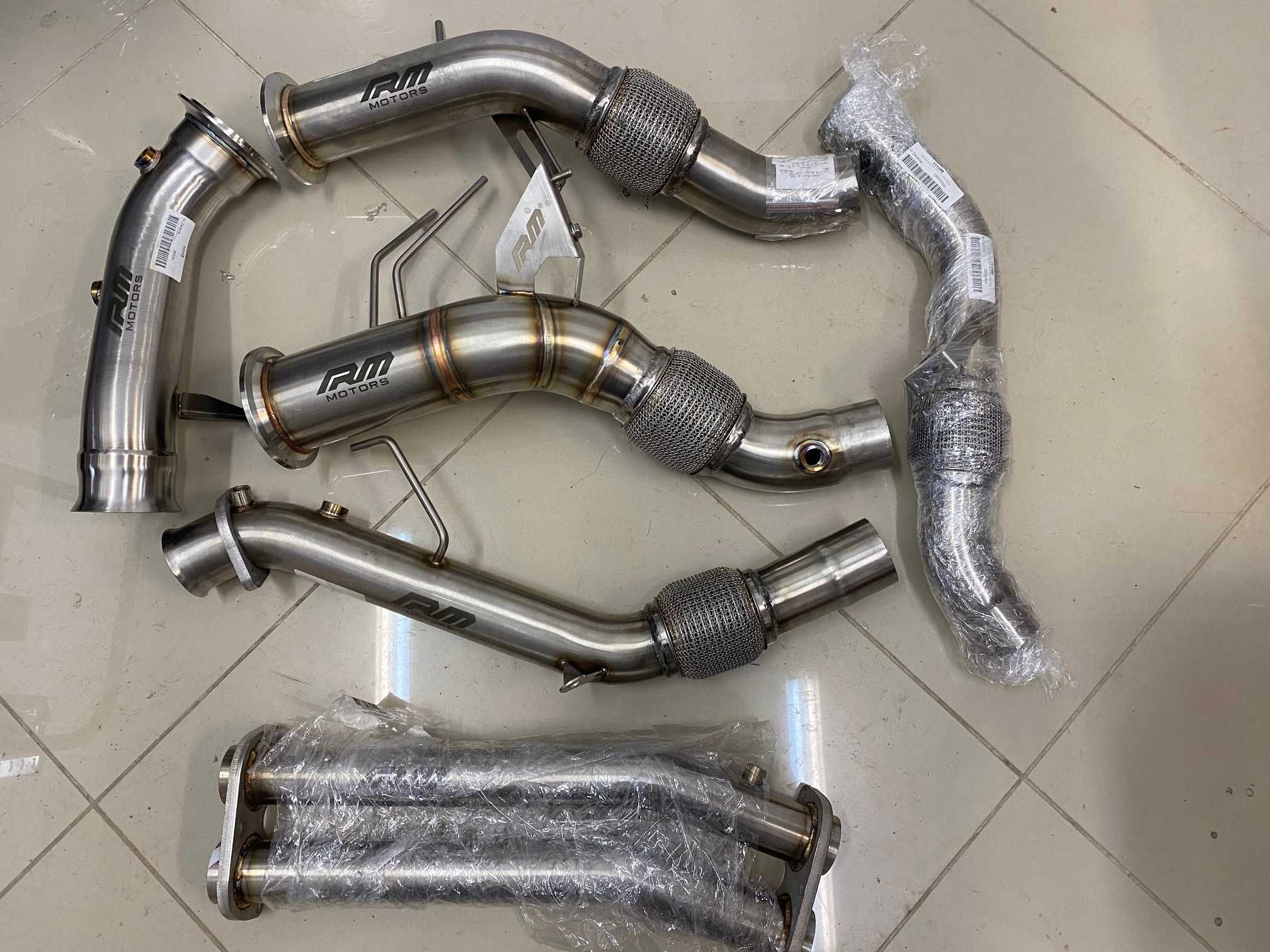 RM Motors Downpipe Даунпайп РМ Моторс BMW БМВ E90 E60 F30 F10 F15 G