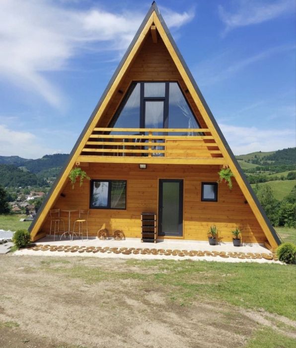 Vand cabane din lemn