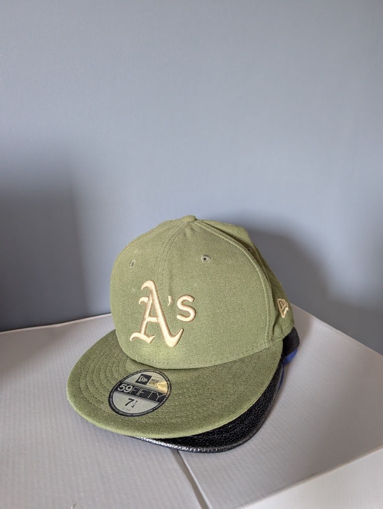 Шапка с козирка New Era