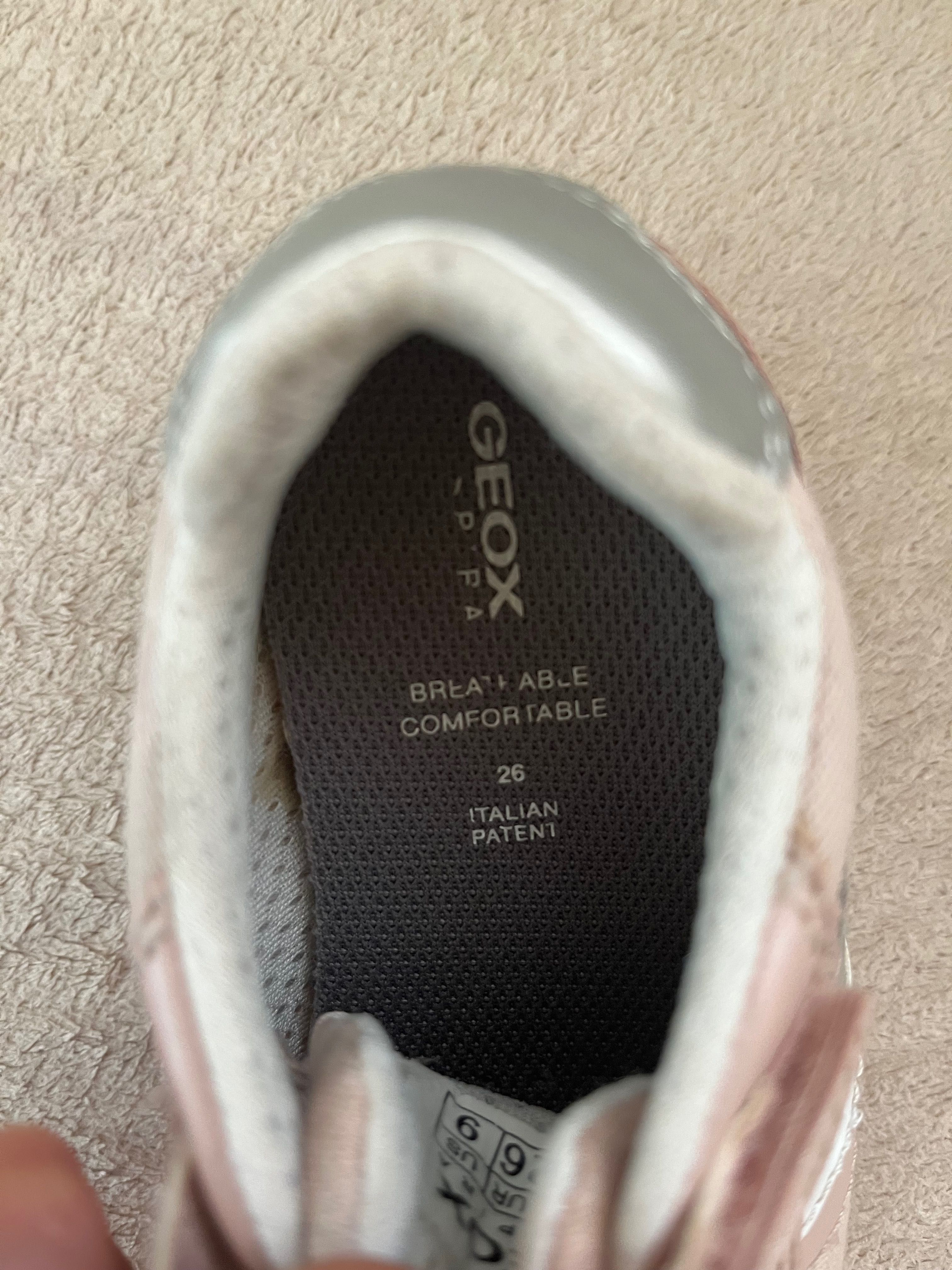 Детски обувки/маратонки Geox 26