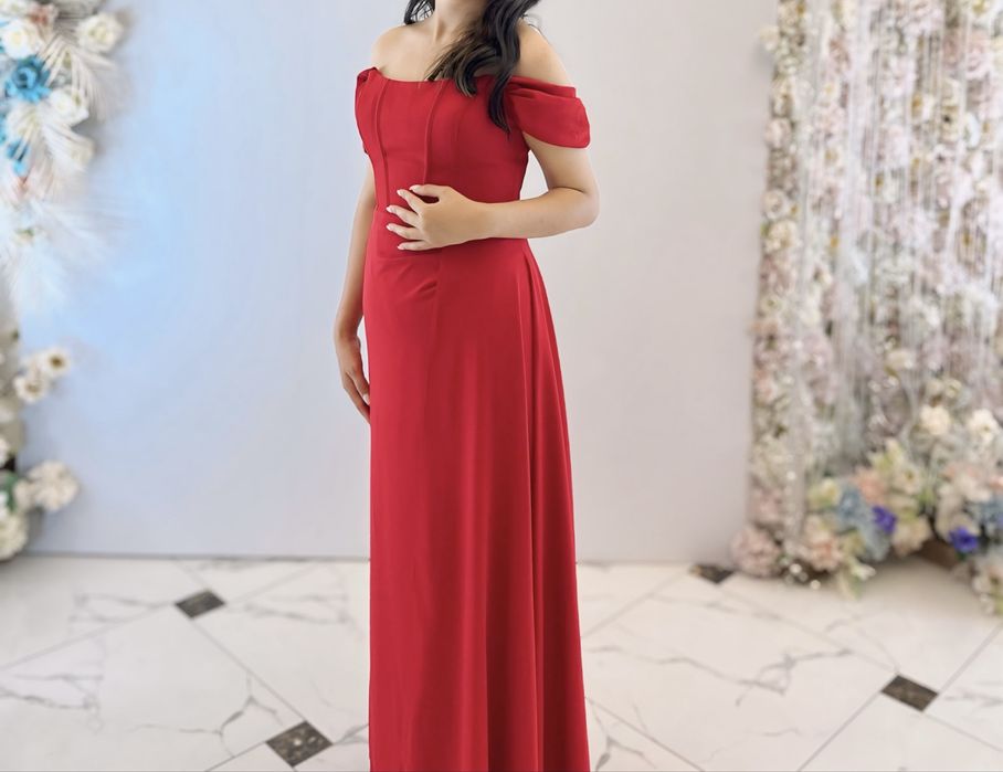 Вечернее платье