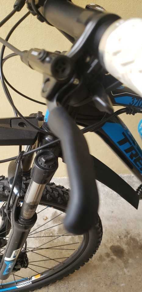 Велосипедни силиконови п-тели за лостчета на спирачки и за тротинетки.