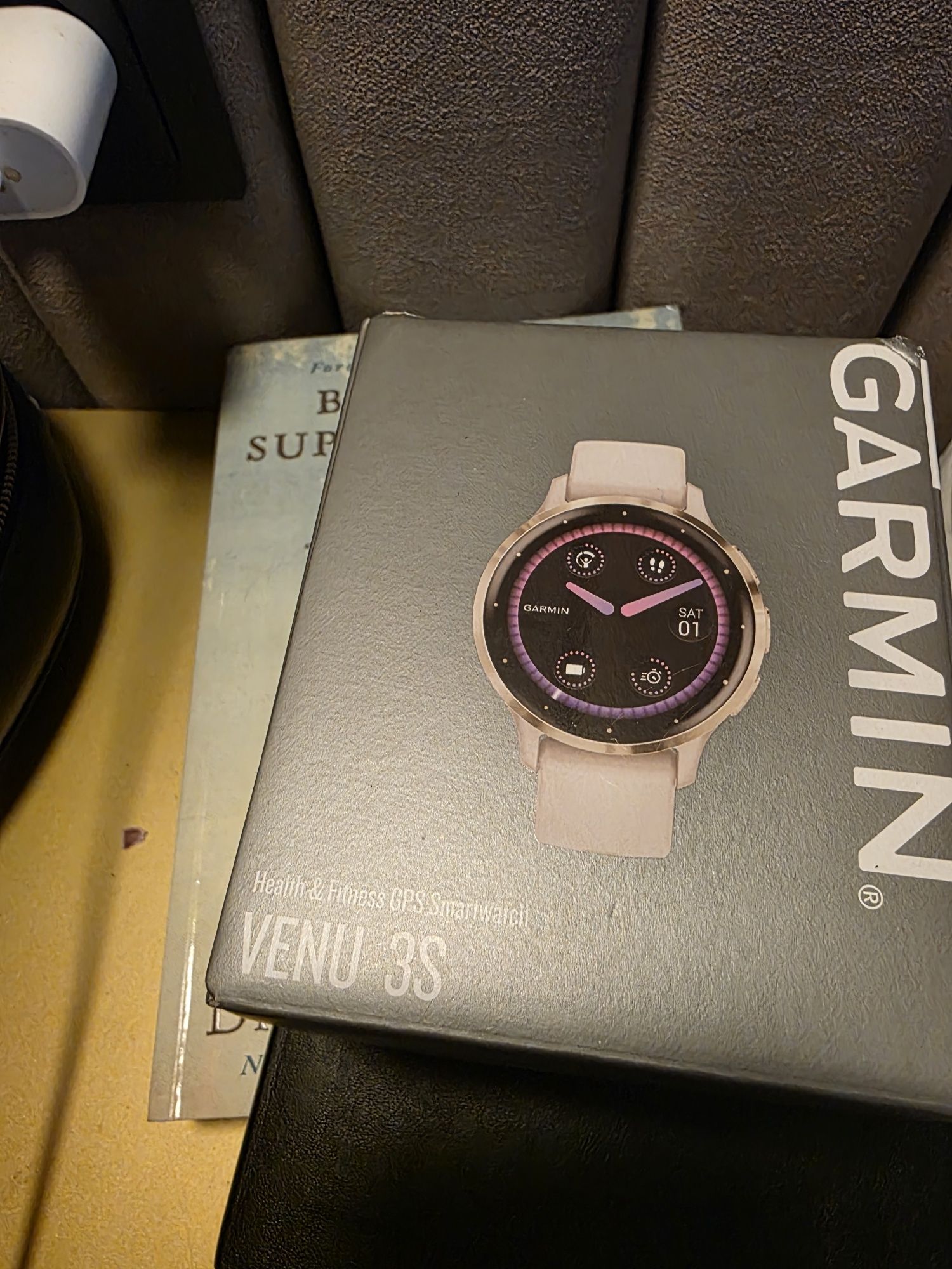 Garmin Venu 3s смарт часовник