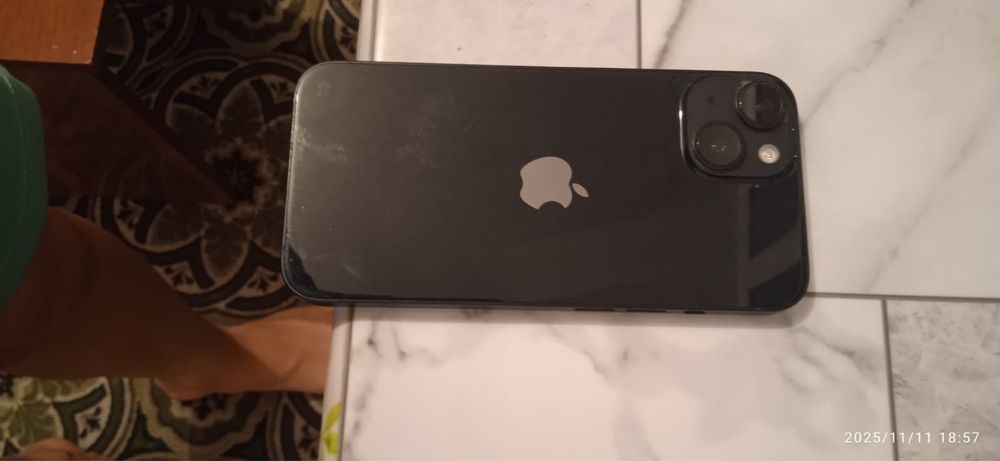 iPhone 14 с идеалным состаением