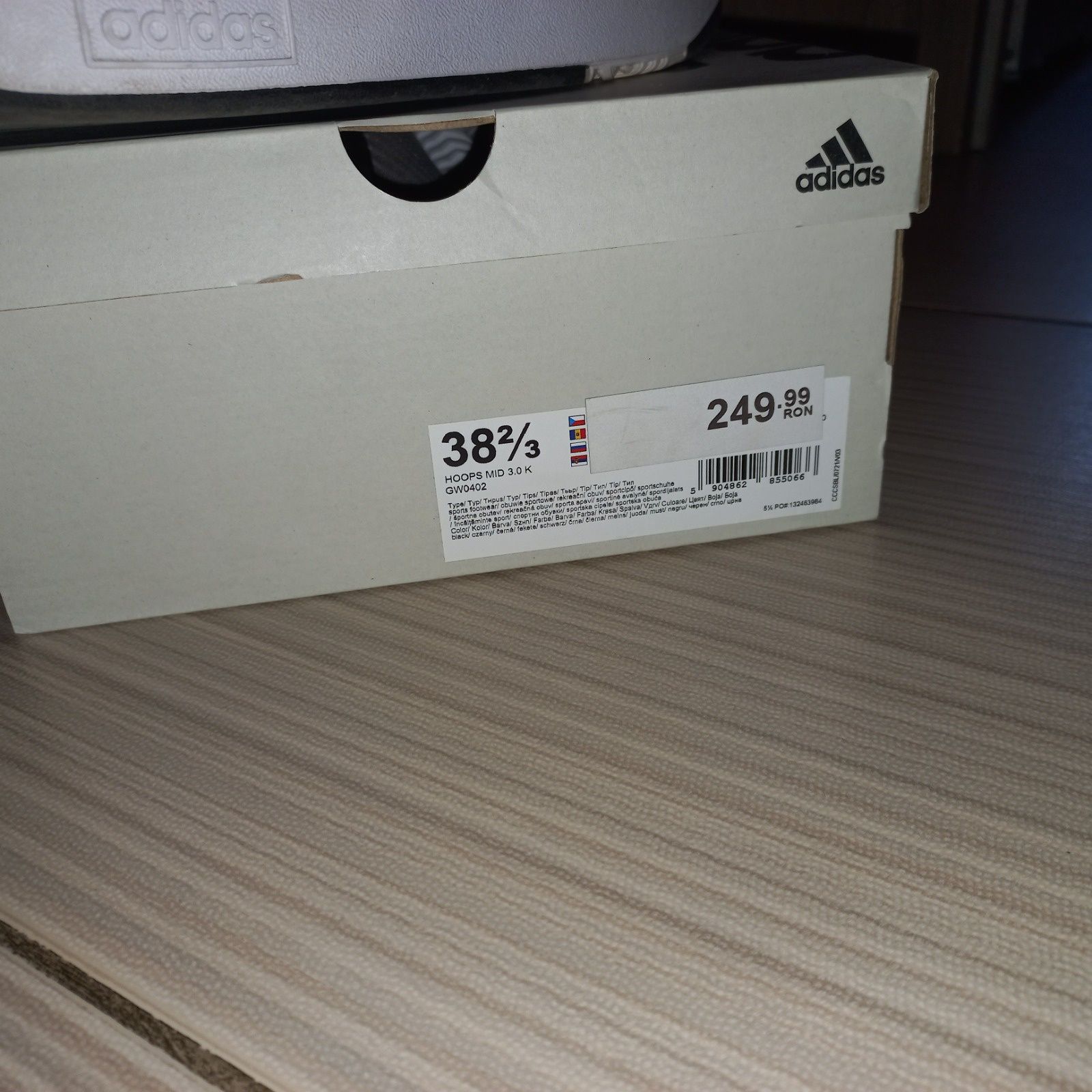 Vând Adidași Adidas