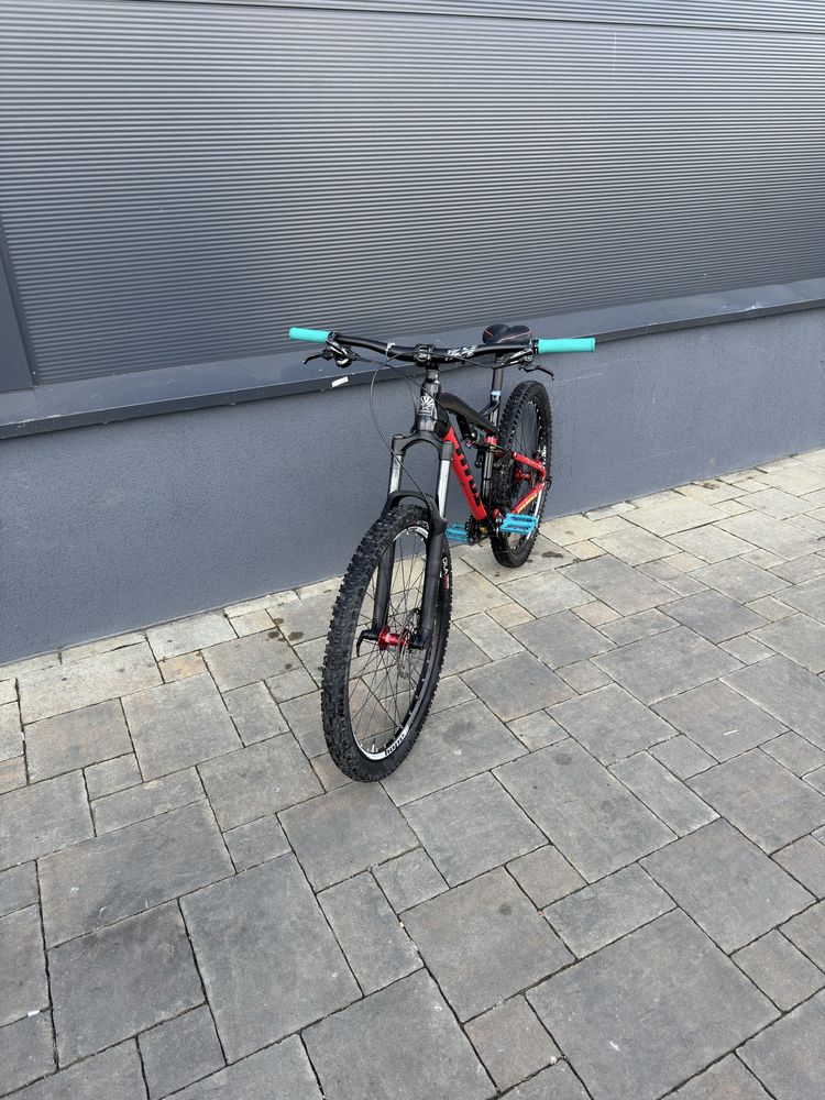 Bicicleta Titus enduro