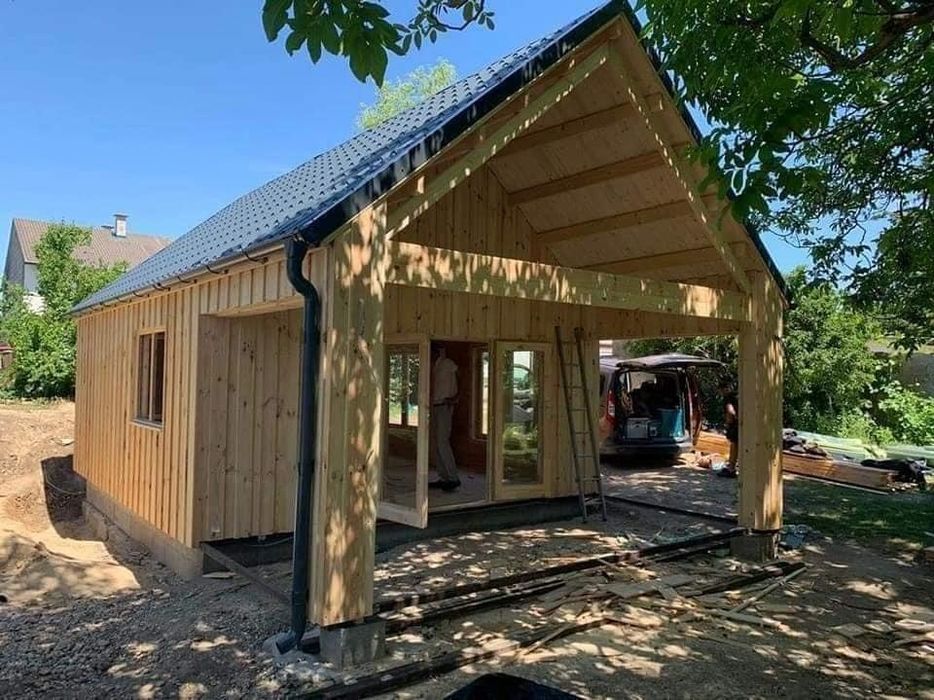 Vând cabană din lemn