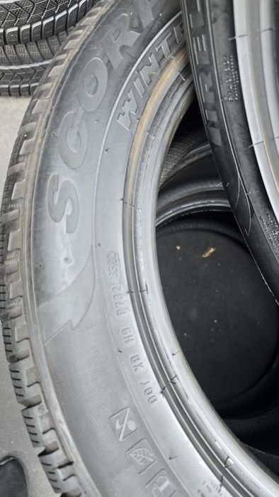 4 anvelope iarnă Pirelli 235/55/18 - dot 2022