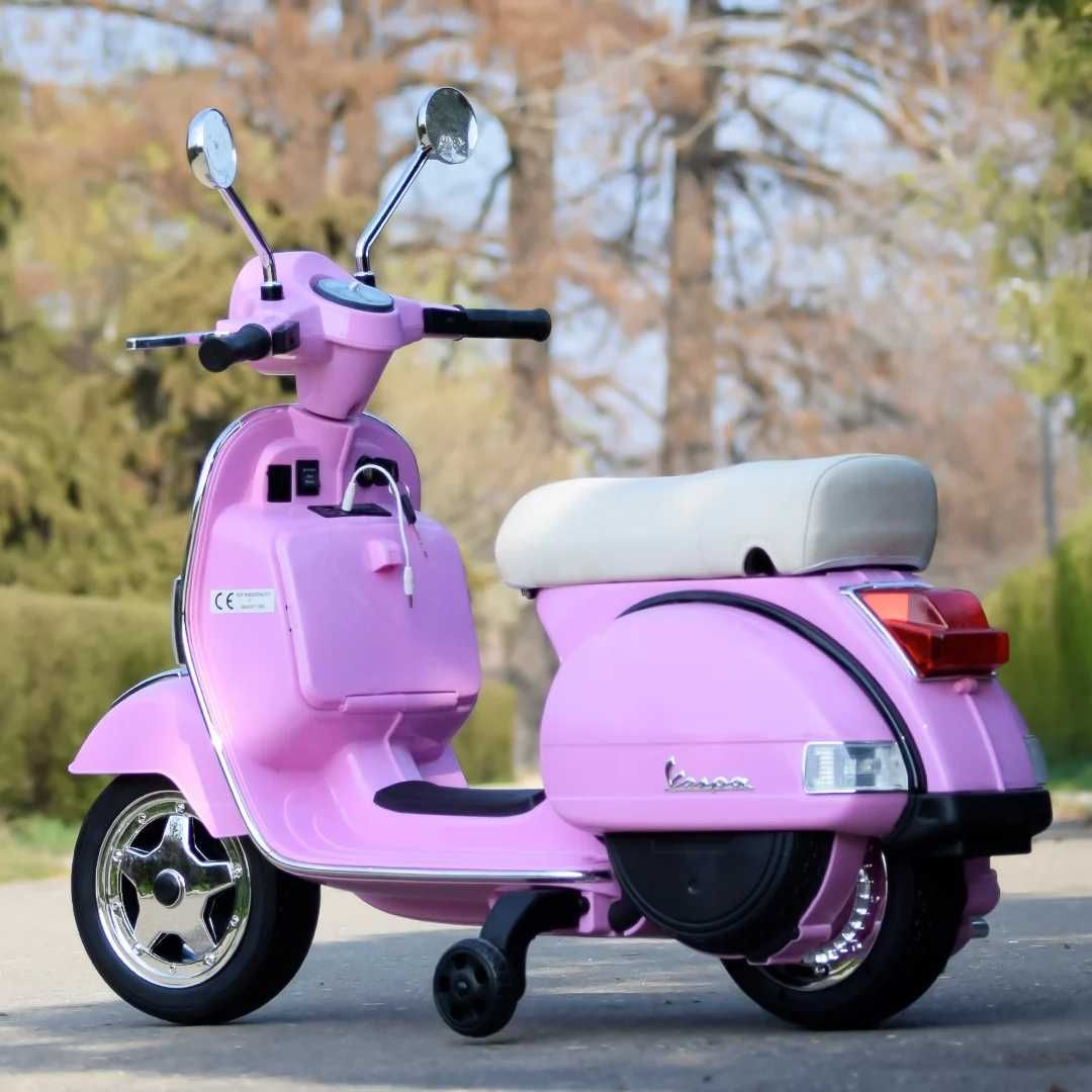 Лицензиран Акумулаторен Мотор Piaggio PX150, 70W, 12V/7Ah, EVA гуми