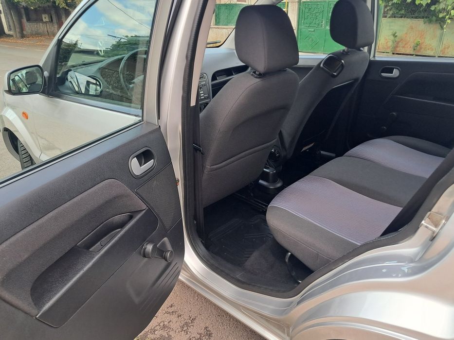 • FORD FUSION • • 88 .000 KM • • UNIC PROPRIETAR  2009 • Stare Ca Nouă