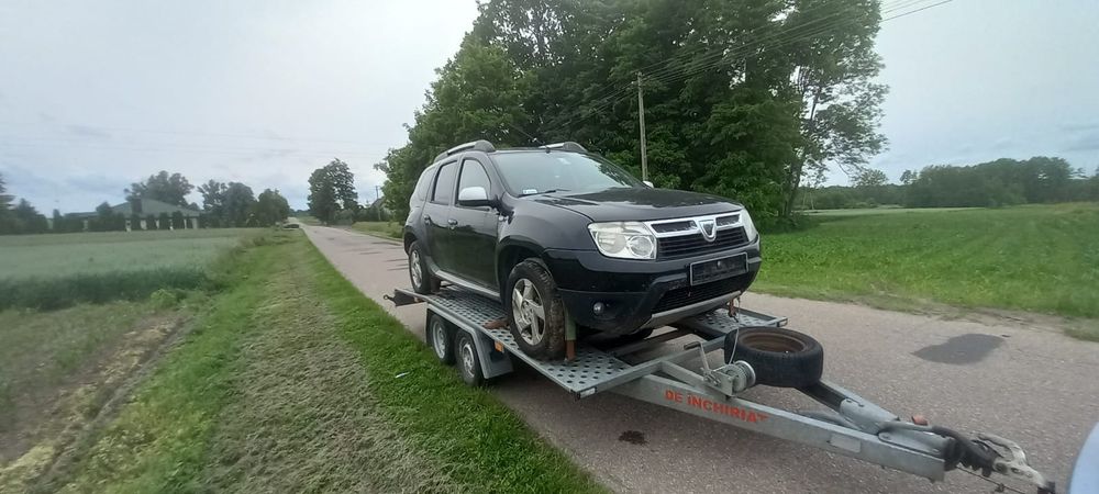 Dezmembrez Dacia Duster 1.5 dci 4x4 și 1.6 16 valve +gpl 4x2 2011