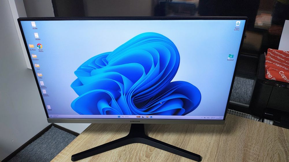 Monitor Gaming Samsung 23,8, 75Hz, IPS 1920x1080 FHD, Gri