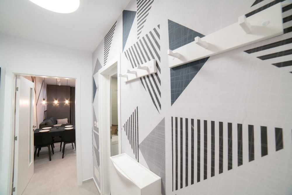 Дава се под наем Двустаен апартамент в Бургас, Възраждане - 65 кв.м за 255 € - Снимка #2