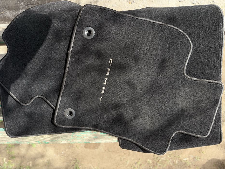 Камри 75 оригинальные полики