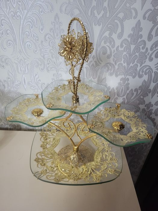 Этажарка большая