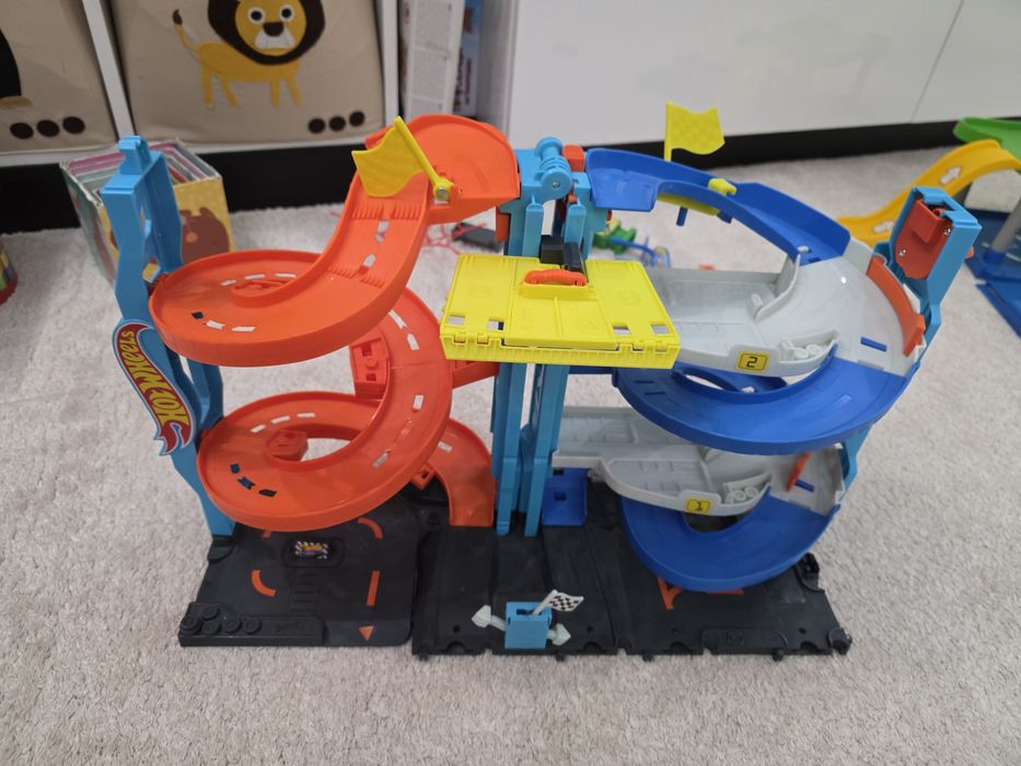 Писта Hot Wheels