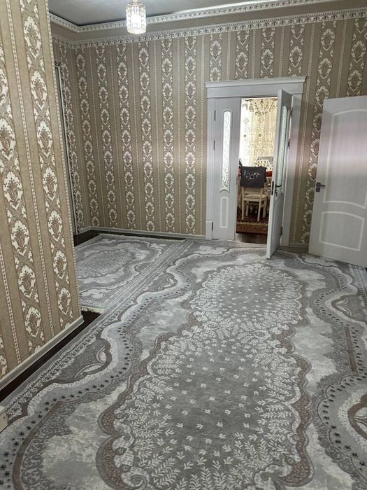 Hovli sotiladi 6 sotix 5 xona