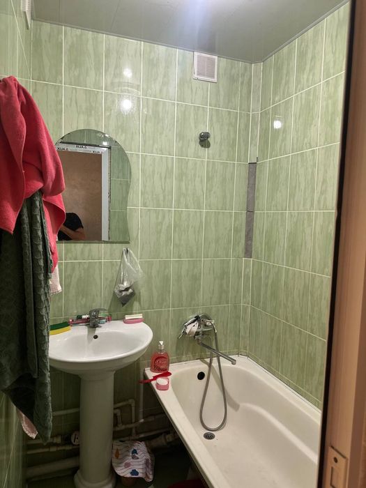 Buxoro shaxarga areñdaga uy bor 3xonalik alans tarafga 5 etaj faqat