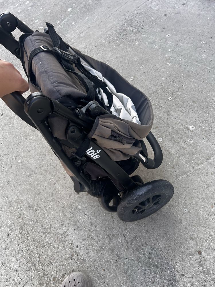 Carucior joie litetrax