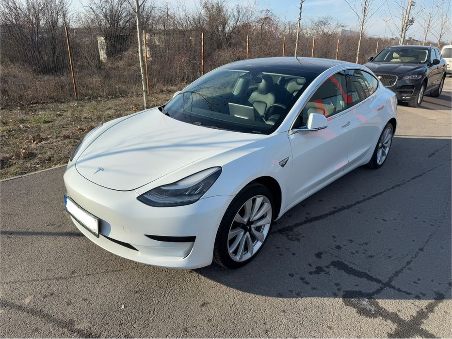 Inchiriez masini electrice pentru ride sharing uber/bolt/blue/blackcab