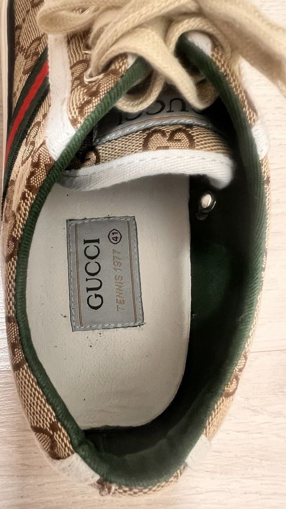 Продам Кеды фирмы GUCCI мужские