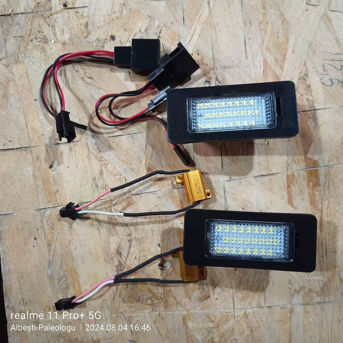 Lampa număr stânga dreapta Skoda Octavia 3