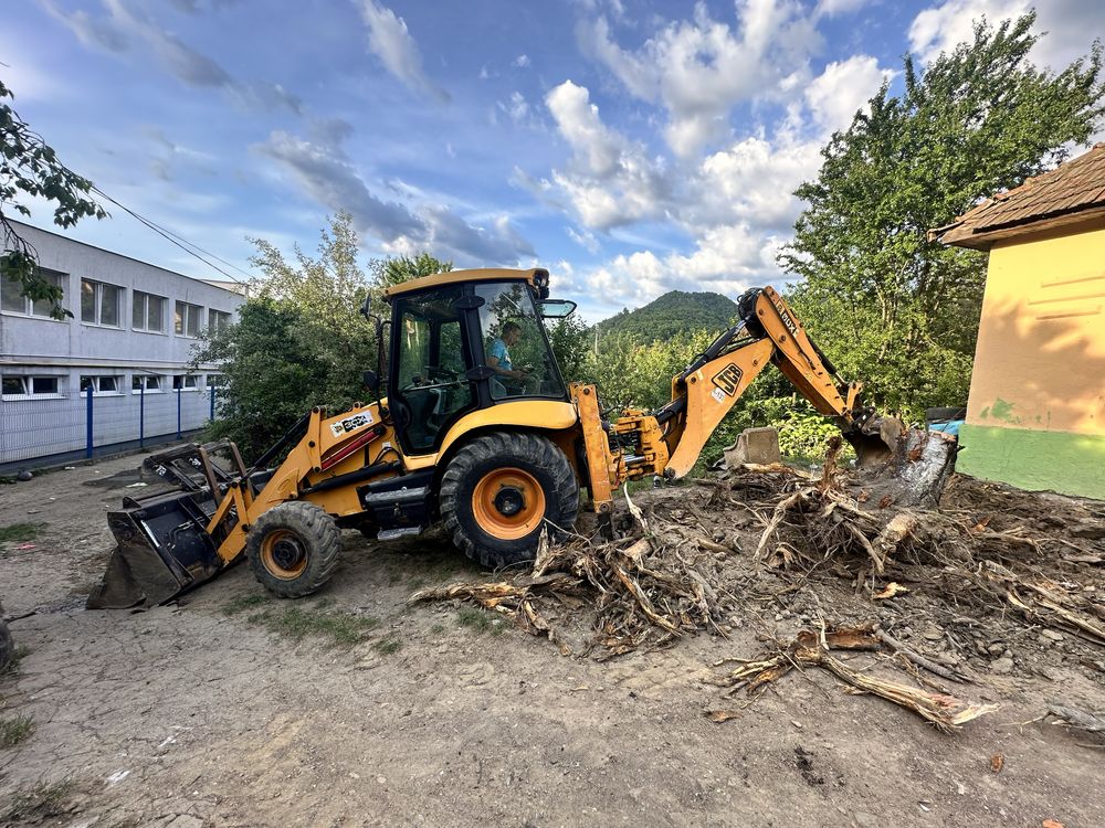 JCB/Buldoexcavator/Inchiriat/Lucrari/Sapaturi/Defrisari