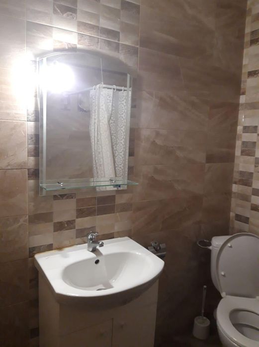 Дава се под наем Двустаен апартамент в Пловдив, Кършияка - 80 кв.м за 375 € - Снимка #4