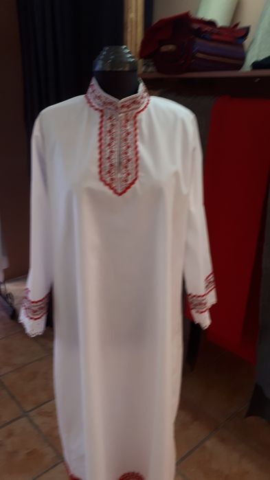 Дамска фолклорна риза-75 лв