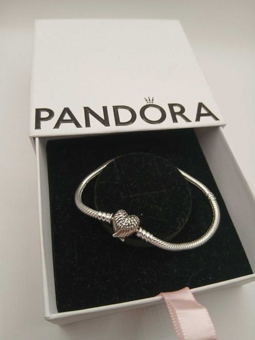 Сребърни гривни Pandora