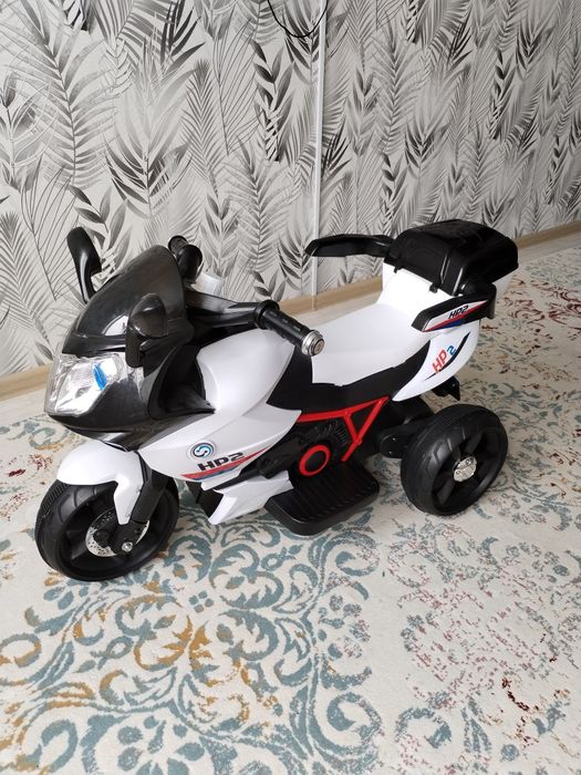 Детский электромотоцикл-трицикл HP2, Белый