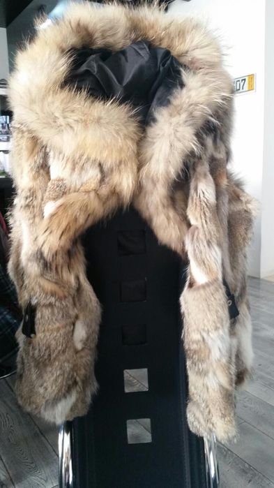 Дамско кожено елече от чакал