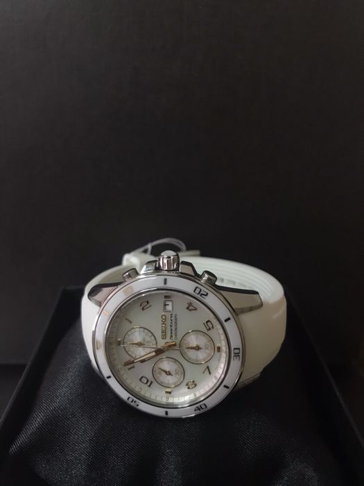 Дамски часовник Seiko Sportura Chronograph Ceramic White Dial