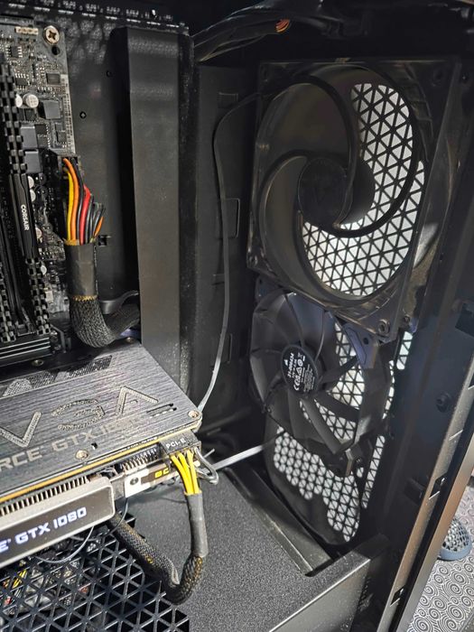 компютър ryzen 7