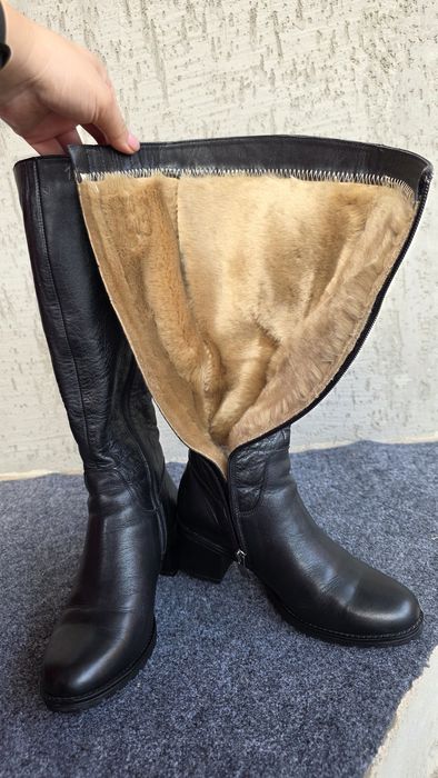 Зимние кожанные сапоги