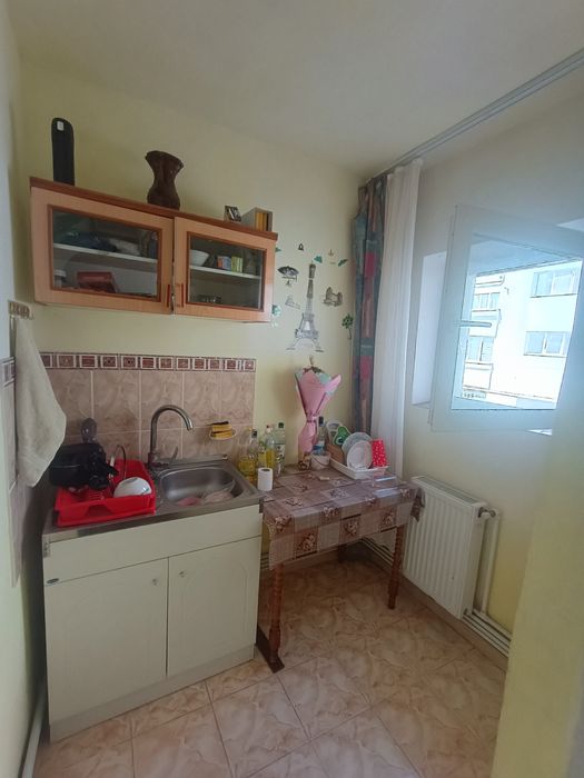 Garsoniera zona Tineret