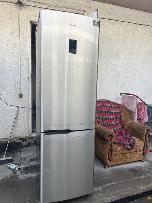 Продам холодильник