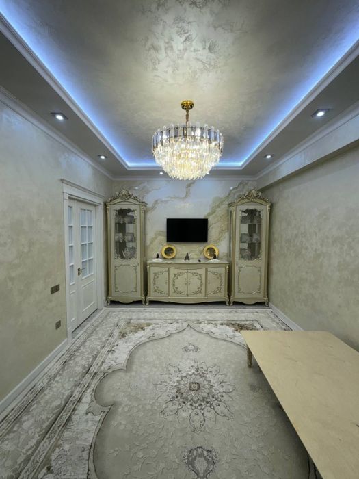 Art housedan 4 xonali dom sotiladi