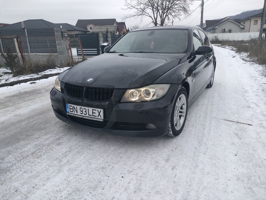 Vând BMW E90 163cp
