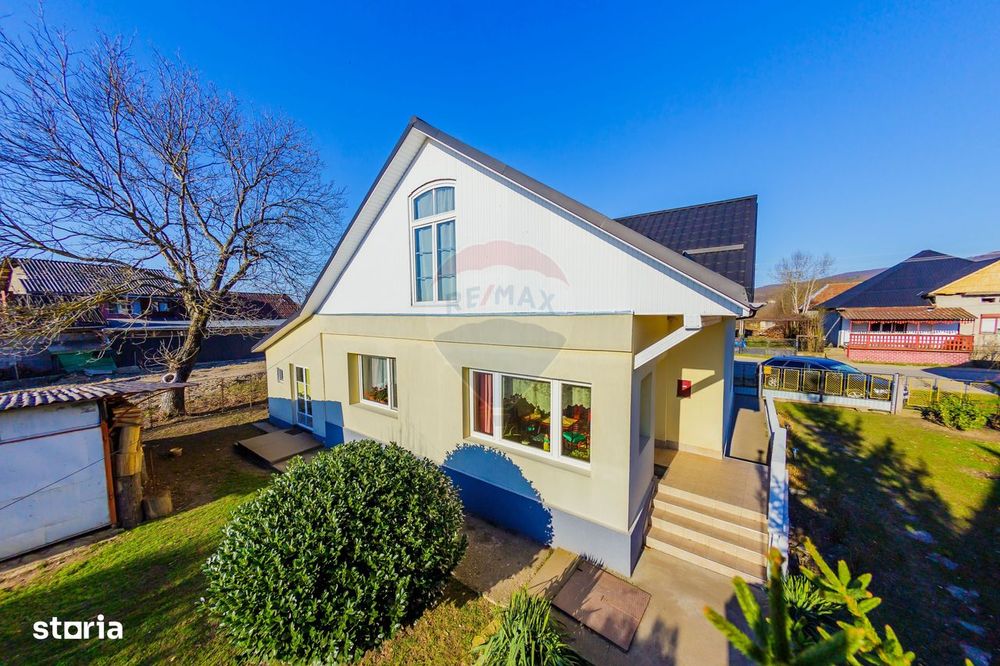 DE VANZARE Oportunitate rară proprietate cu 2 case zona Ulmeni