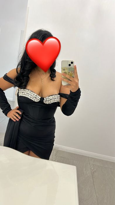 vand rochita de seara